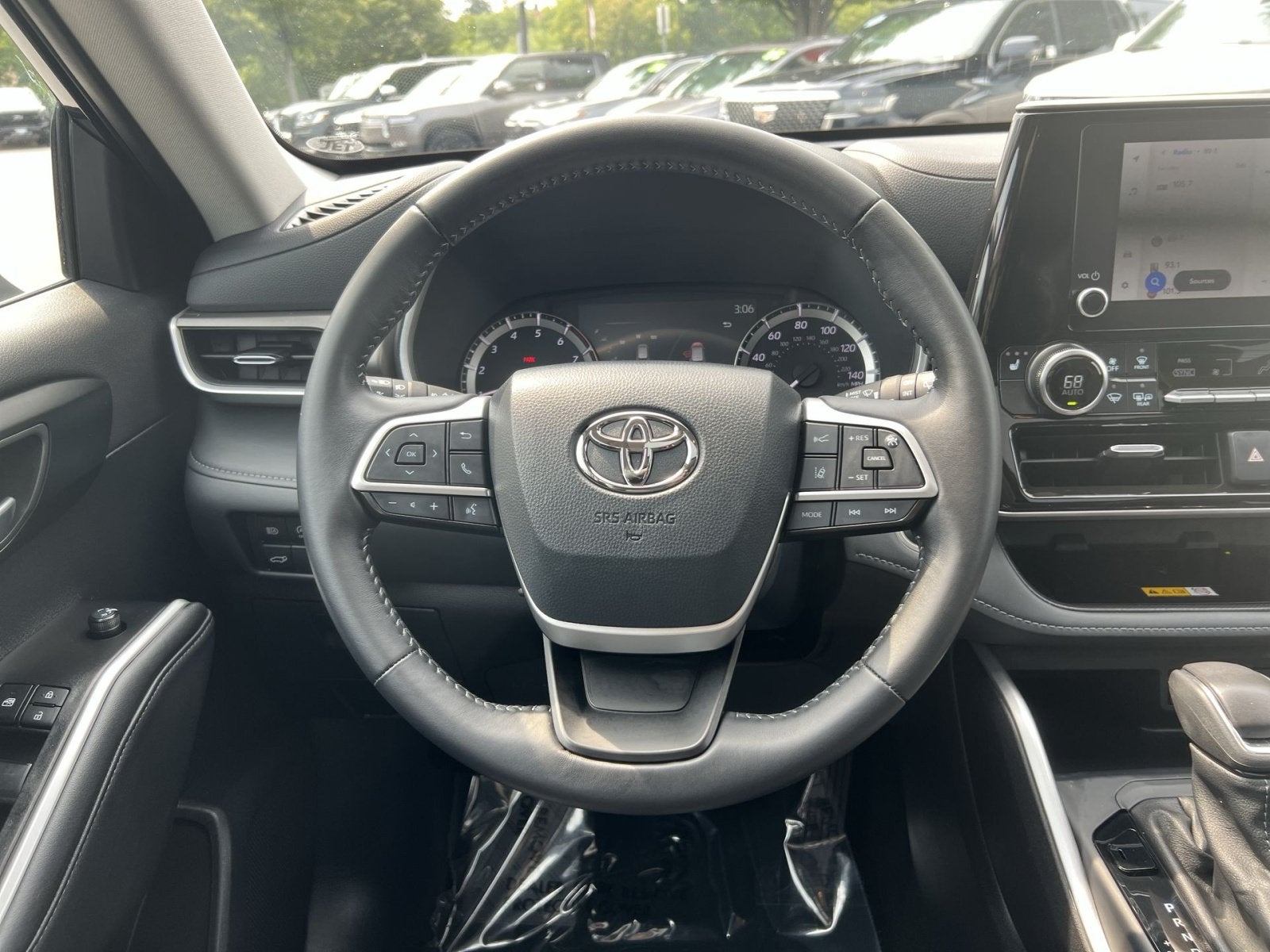 2025 Toyota Highlander XLE