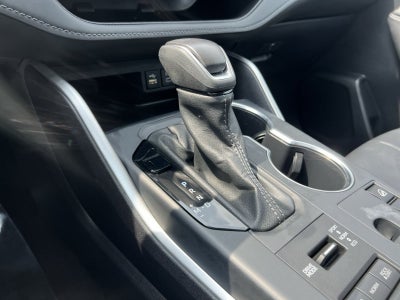 2025 Toyota Highlander XLE