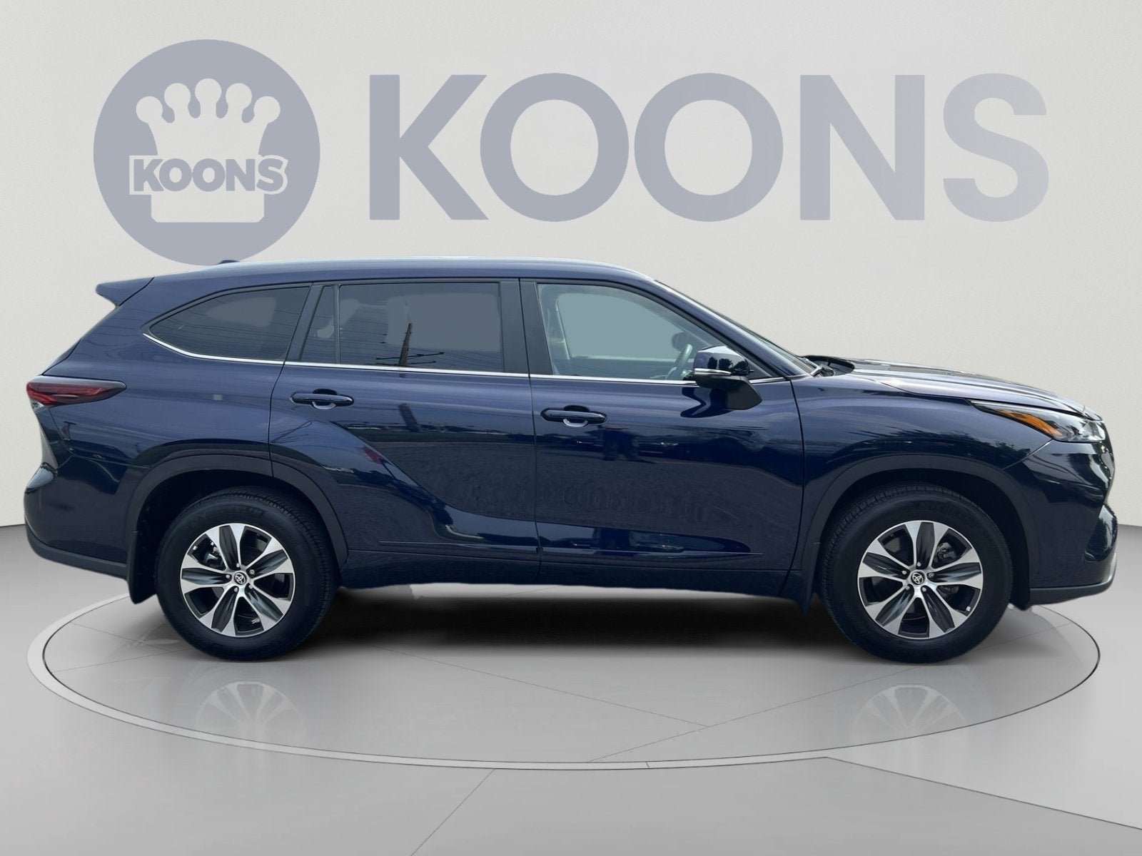 2025 Toyota Highlander XLE