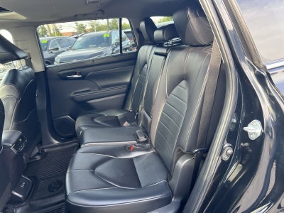 2024 Toyota Highlander XLE