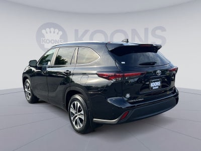 2024 Toyota Highlander XLE