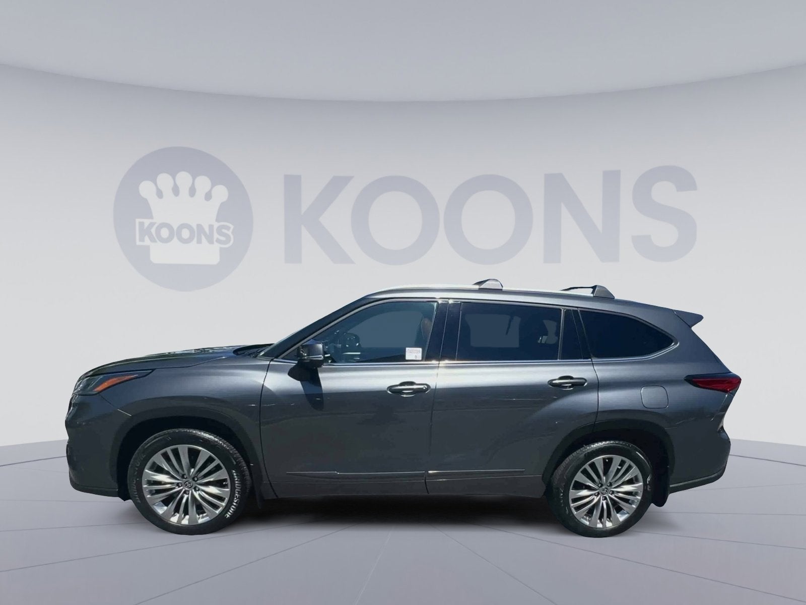 2023 Toyota Highlander Platinum