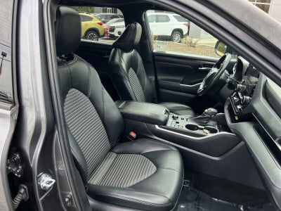 2023 Toyota Highlander XSE