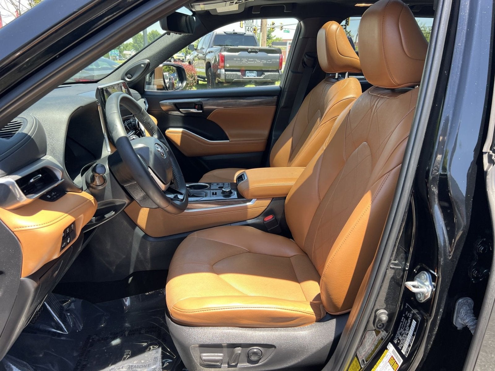 2023 Toyota Highlander Platinum