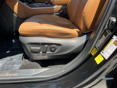 2023 Toyota Highlander Platinum
