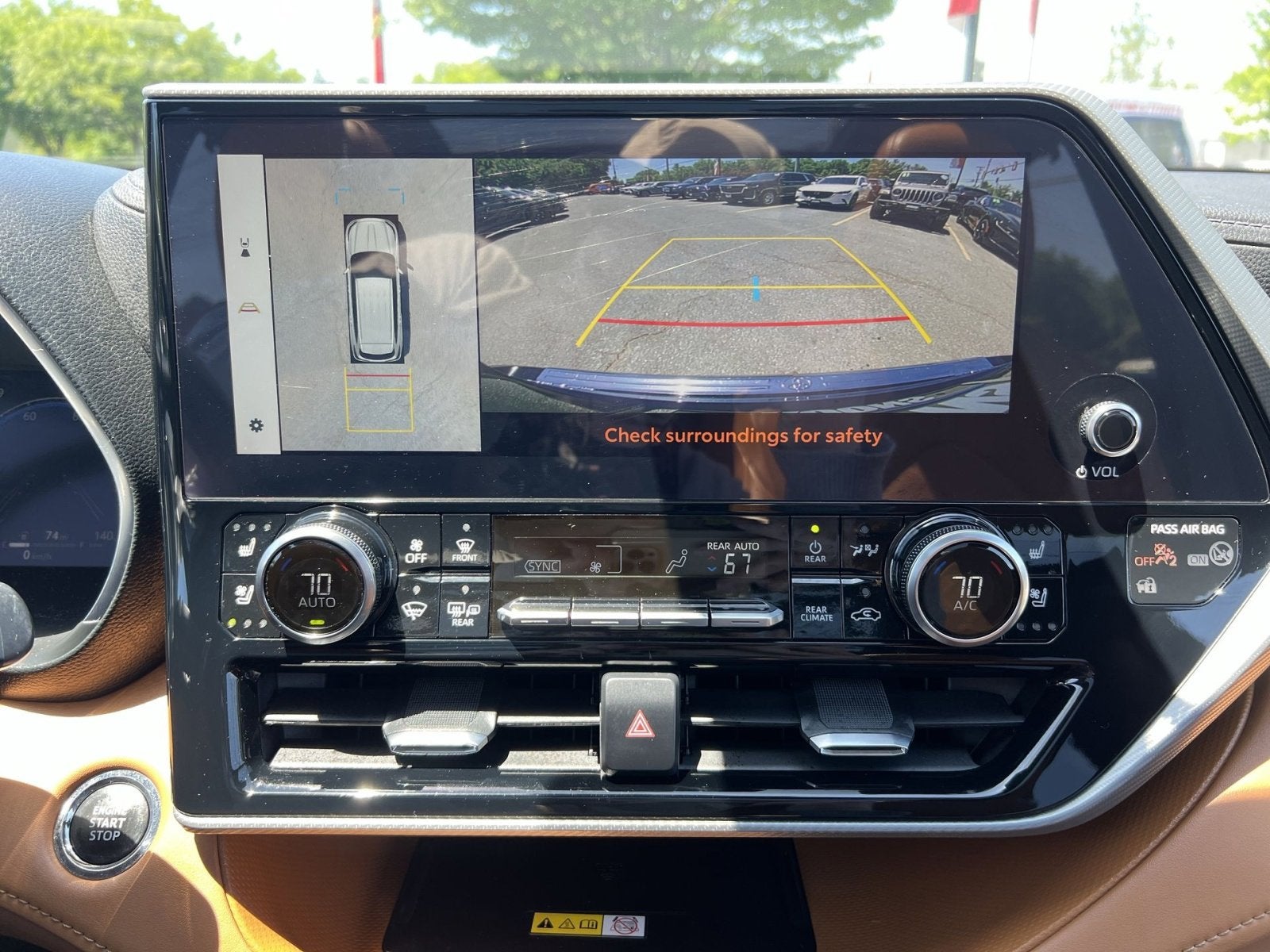 2023 Toyota Highlander Platinum