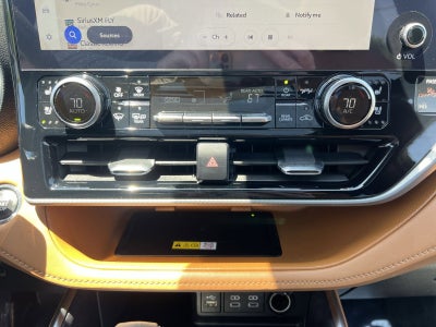 2023 Toyota Highlander Platinum