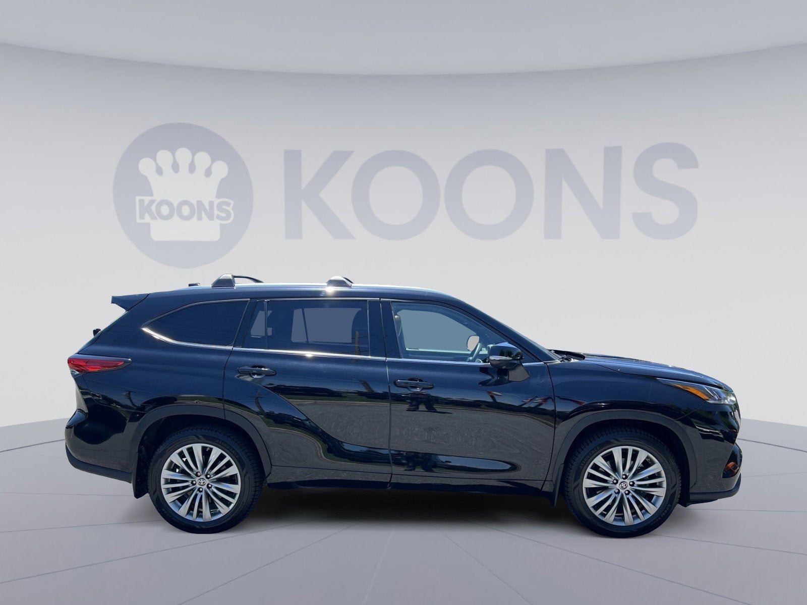2023 Toyota Highlander Platinum