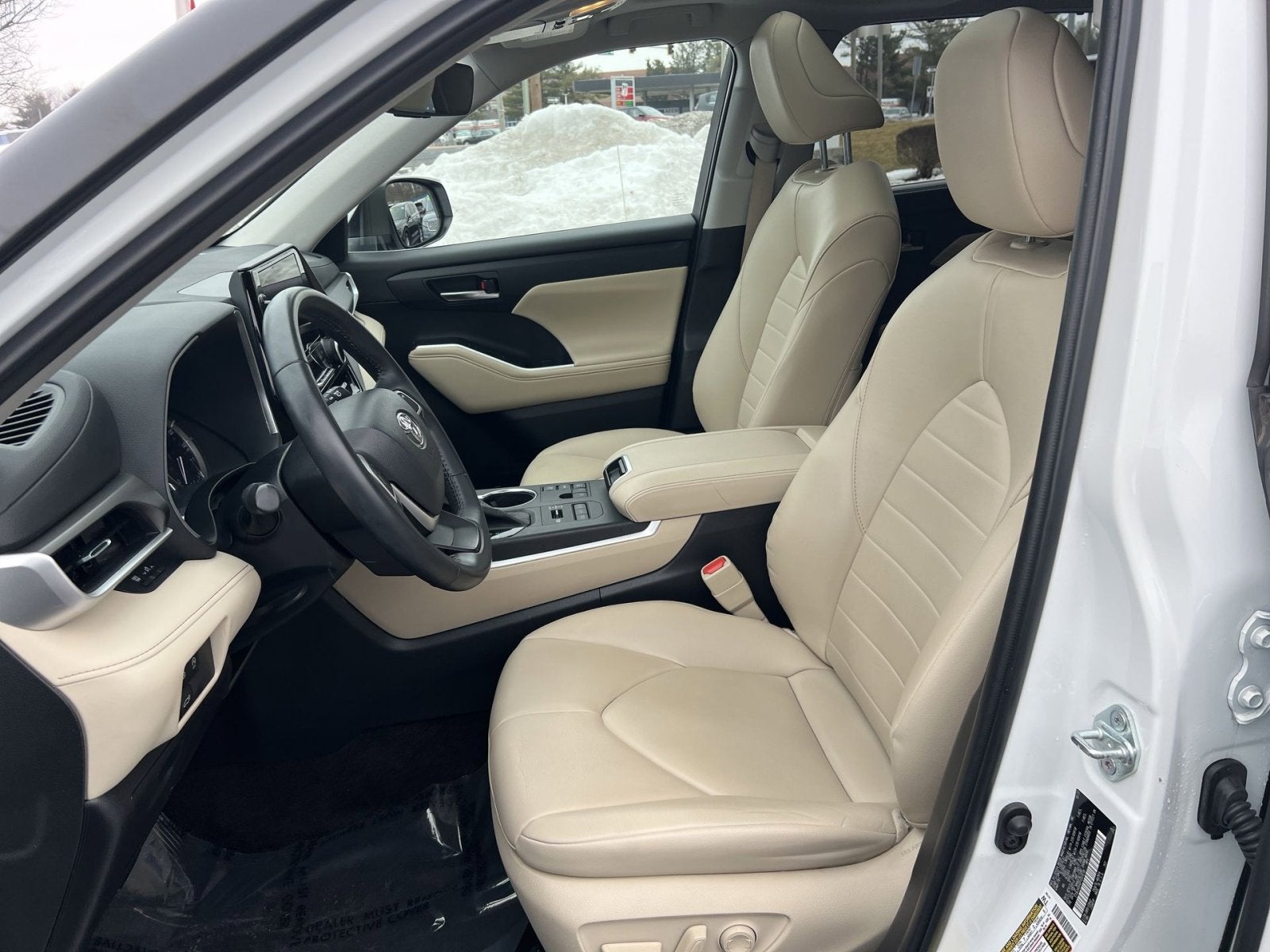 2023 Toyota Highlander XLE