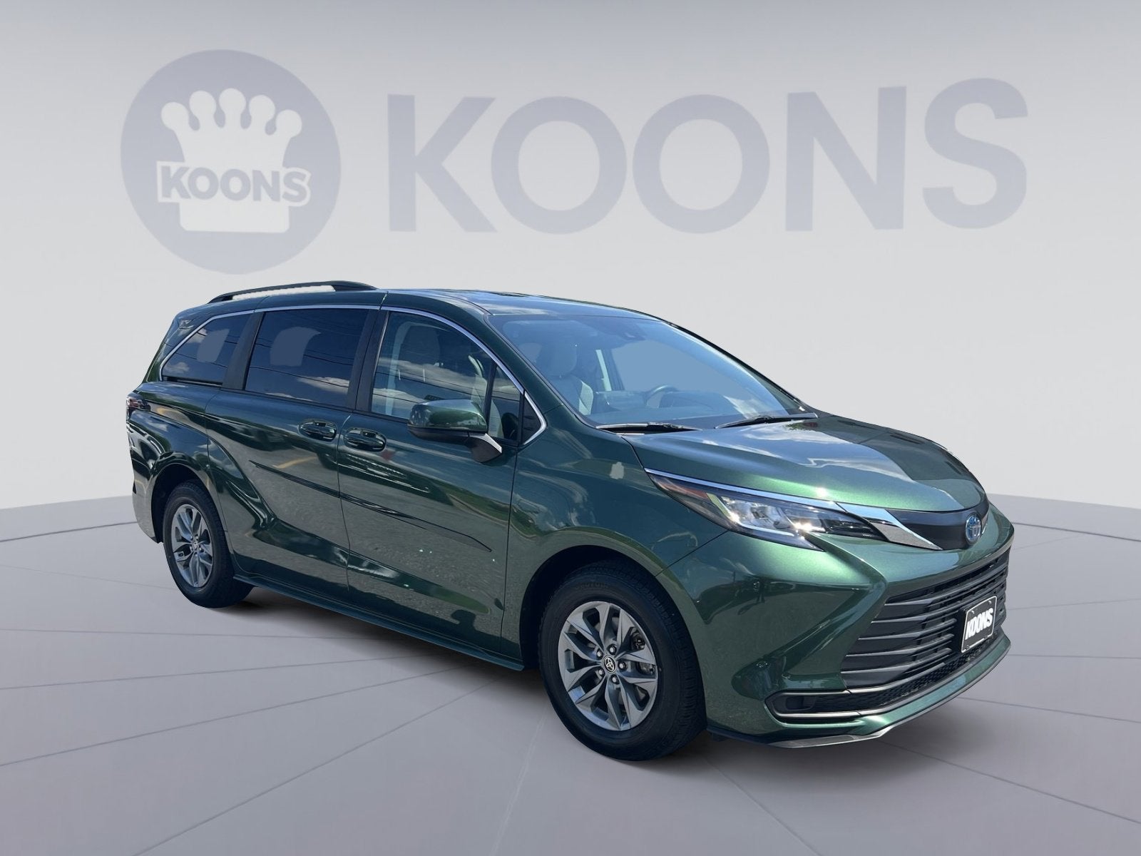 2022 Toyota Sienna LE