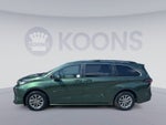 2022 Toyota Sienna LE