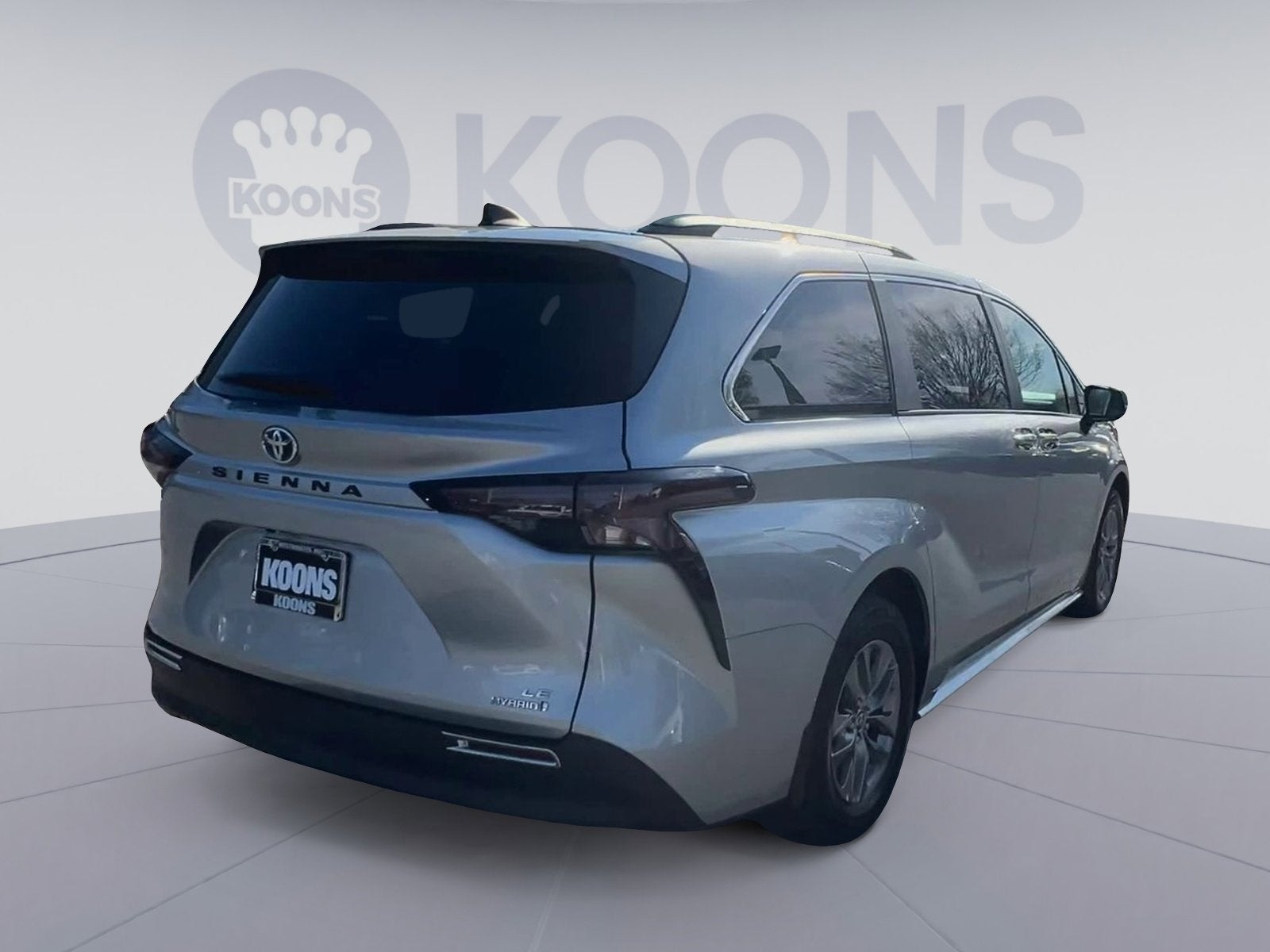 2023 Toyota Sienna LE