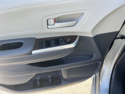 2023 Toyota Sienna LE
