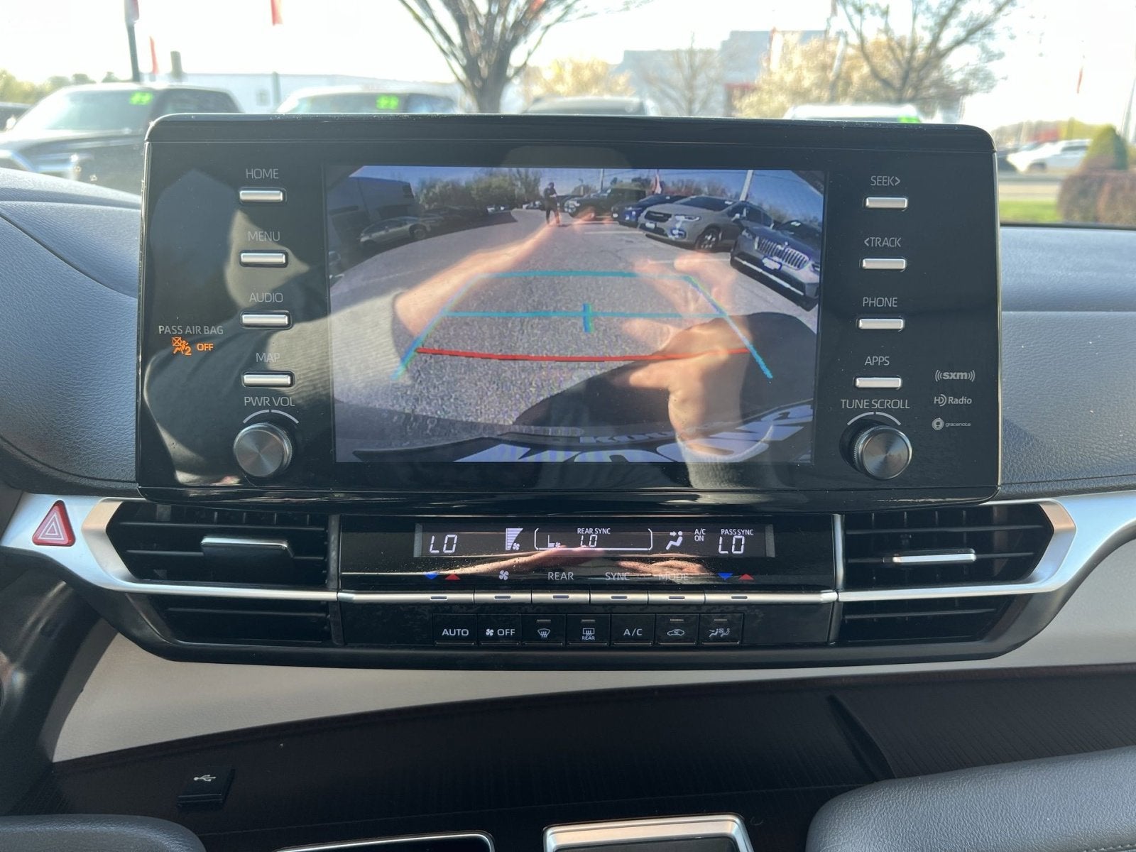 2023 Toyota Sienna LE