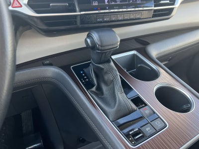 2023 Toyota Sienna LE