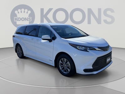 2021 Toyota Sienna LE