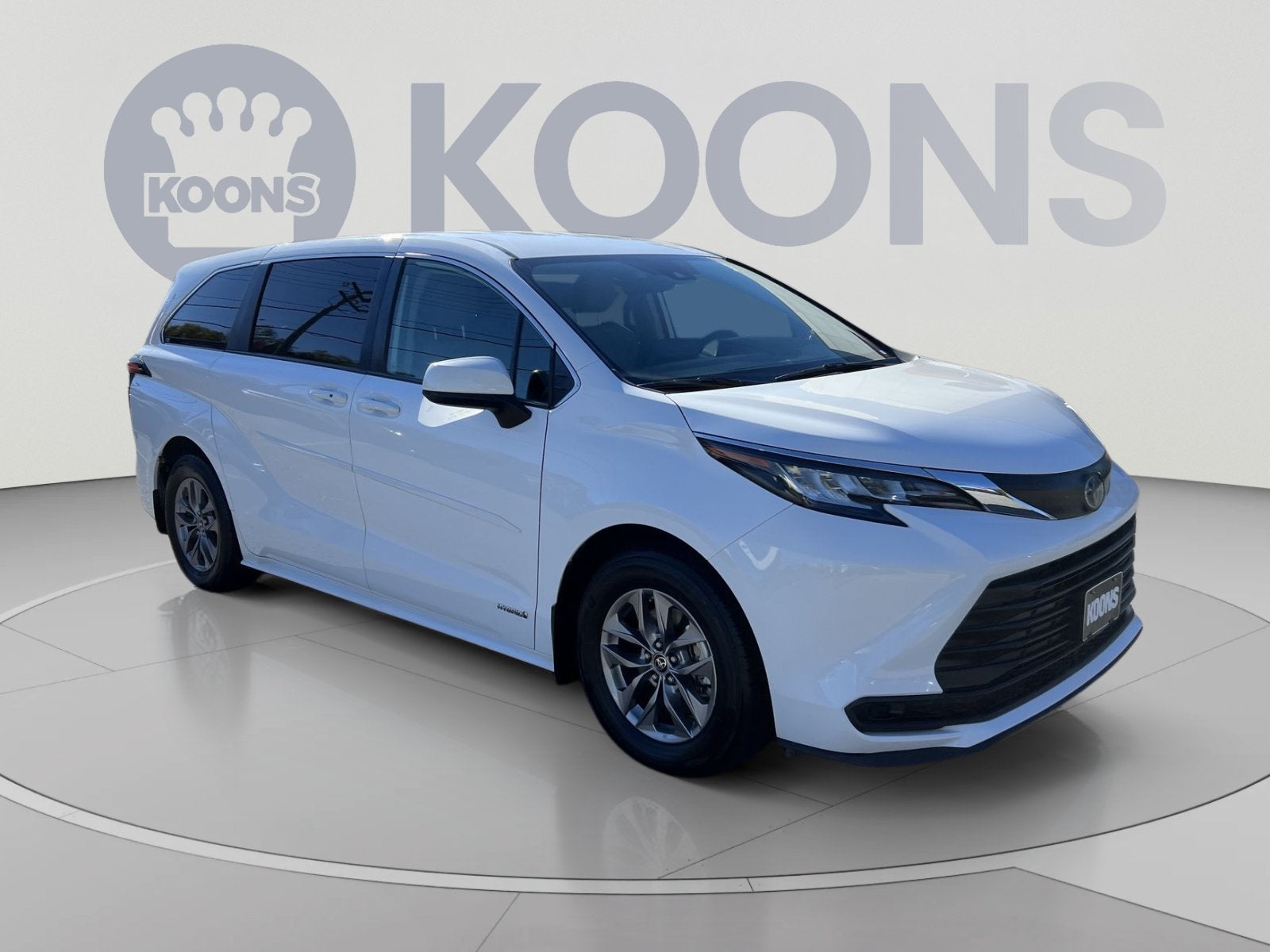 2021 Toyota Sienna LE
