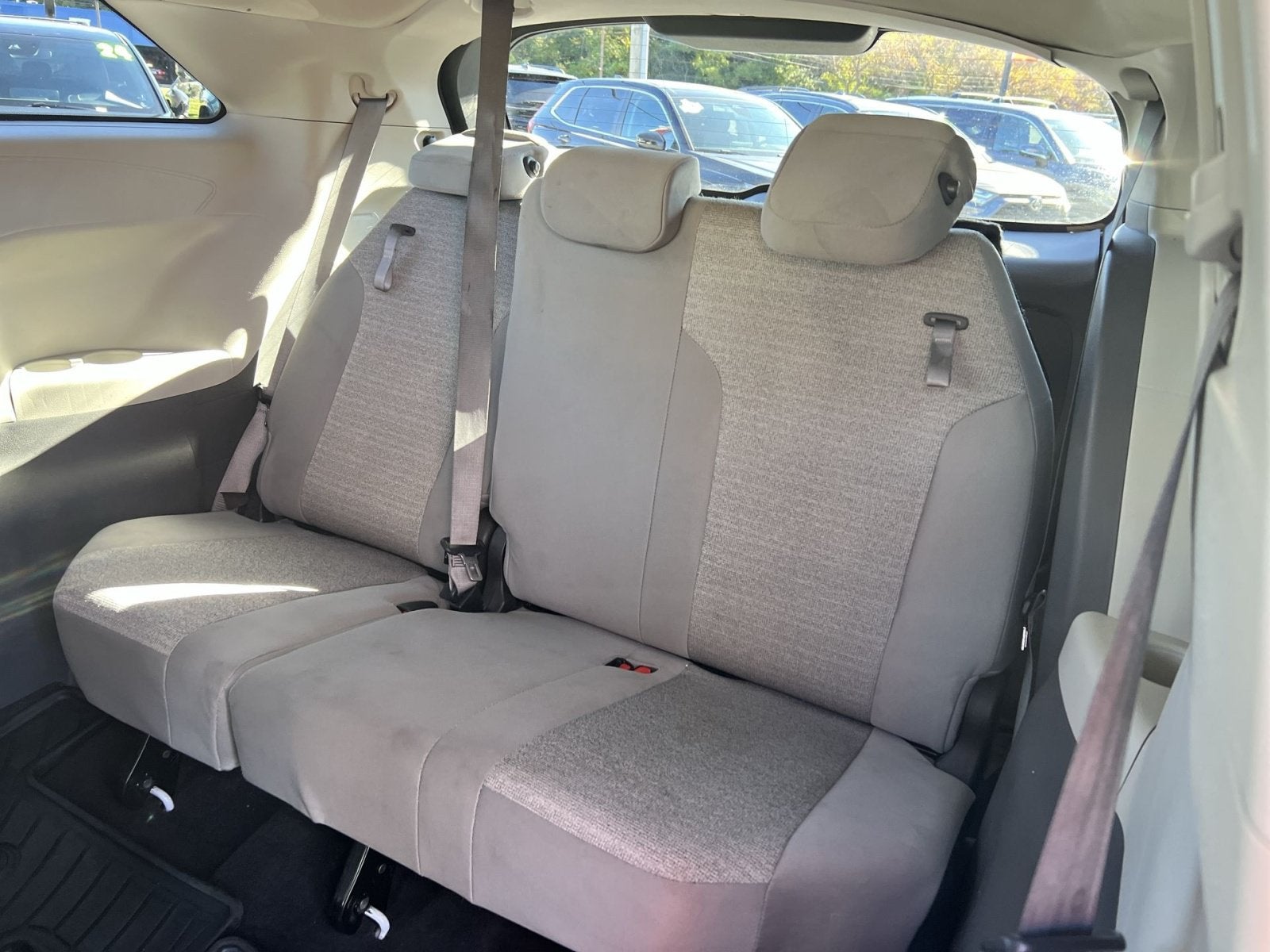 2021 Toyota Sienna LE