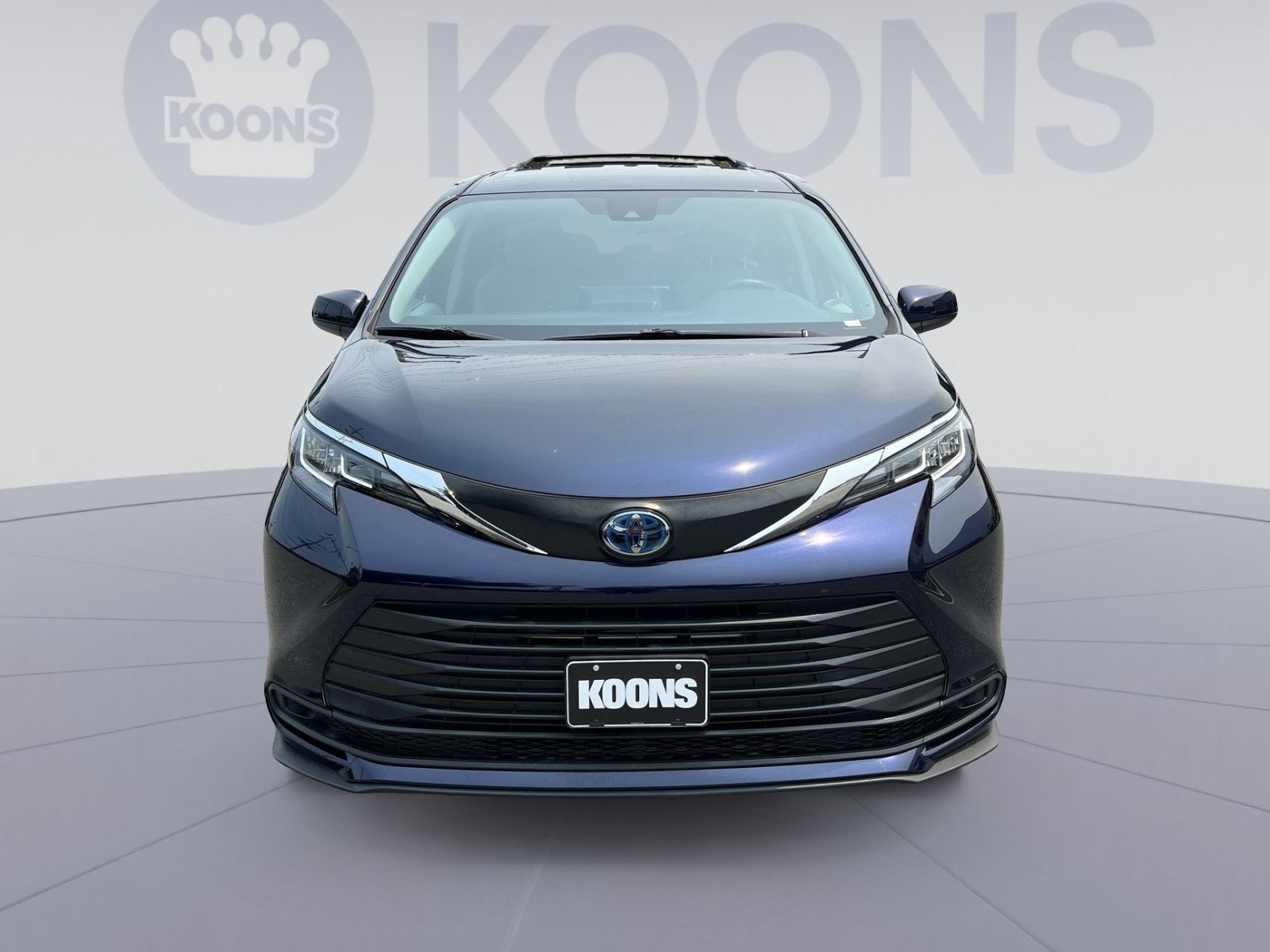 2023 Toyota Sienna LE
