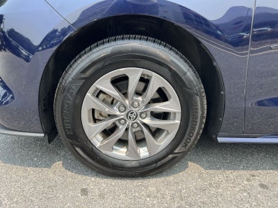 2023 Toyota Sienna LE
