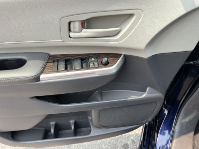 2023 Toyota Sienna LE