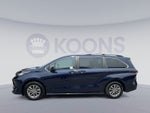 2023 Toyota Sienna LE