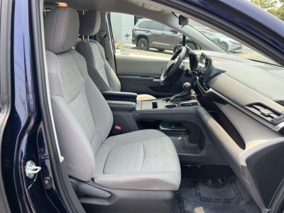 2023 Toyota Sienna LE