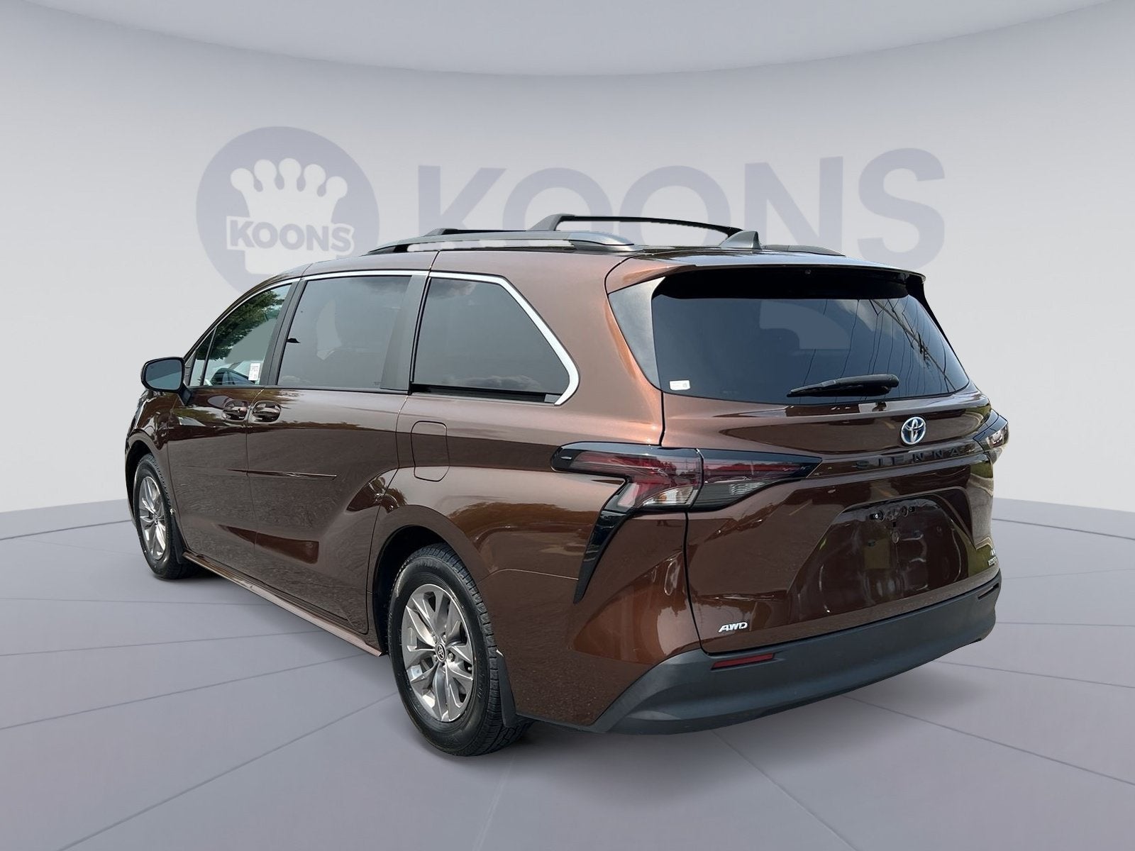 2023 Toyota Sienna LE