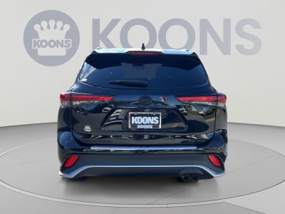 2022 Toyota Highlander XSE