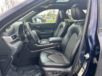 2022 Toyota Highlander XSE