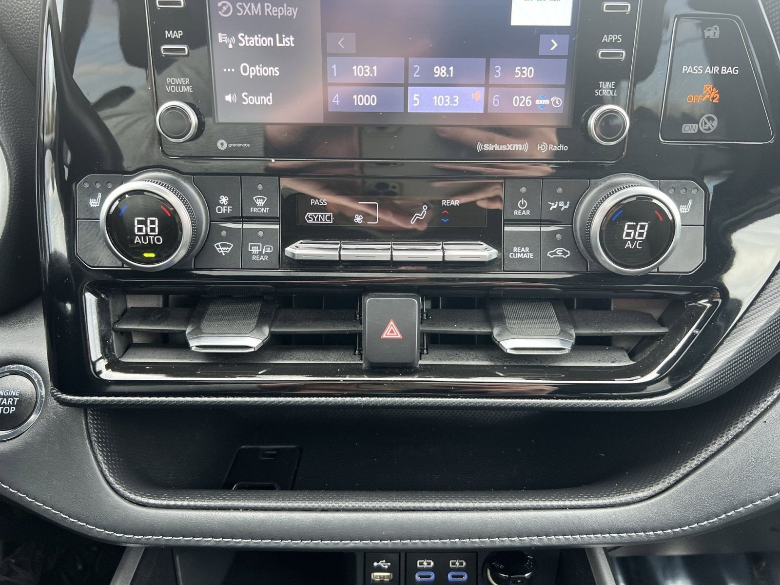 2022 Toyota Highlander XSE