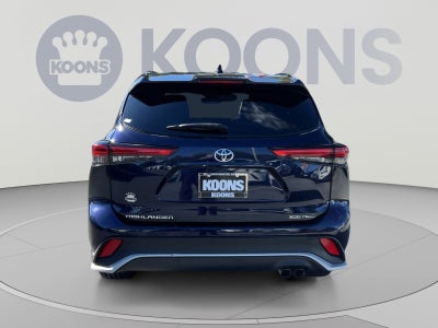 2022 Toyota Highlander XSE