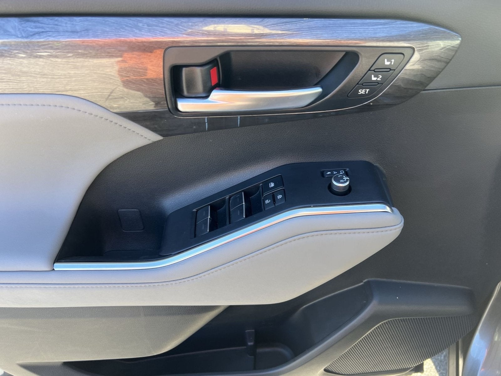 2023 Toyota Highlander Hybrid Limited