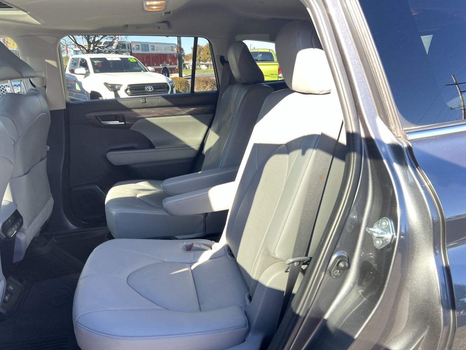 2023 Toyota Highlander Hybrid Limited