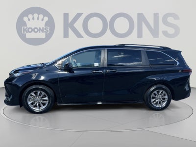 2022 Toyota Sienna XLE