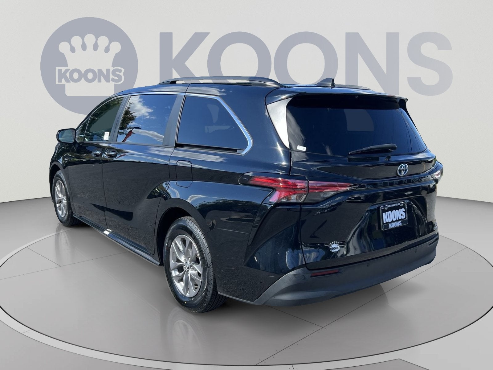 2022 Toyota Sienna XLE