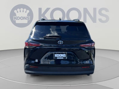 2022 Toyota Sienna XLE
