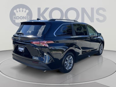 2022 Toyota Sienna XLE