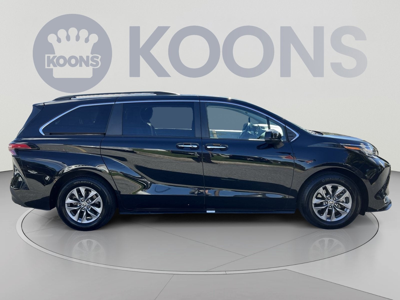 2022 Toyota Sienna XLE