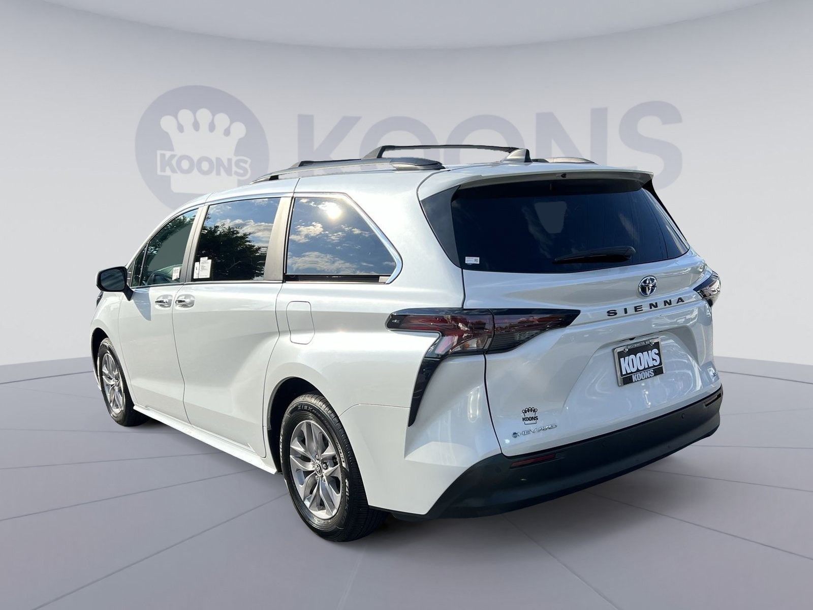 2025 Toyota Sienna XLE