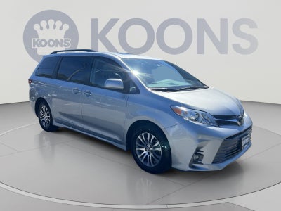 2020 Toyota Sienna XLE
