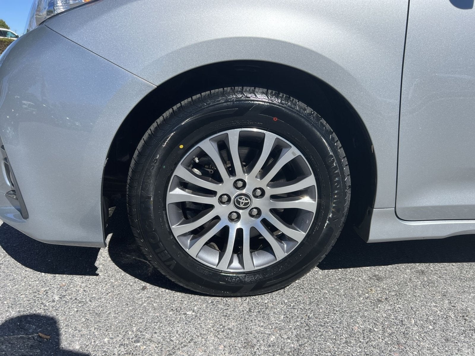 2020 Toyota Sienna XLE