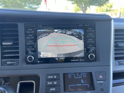 2020 Toyota Sienna XLE