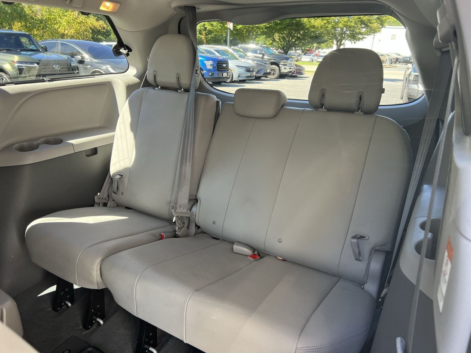 2020 Toyota Sienna XLE