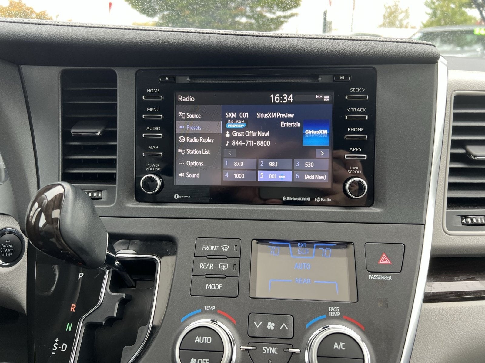 2019 Toyota Sienna XLE