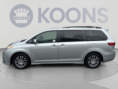 2019 Toyota Sienna XLE