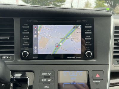 2019 Toyota Sienna XLE