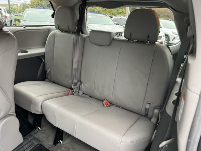 2019 Toyota Sienna XLE