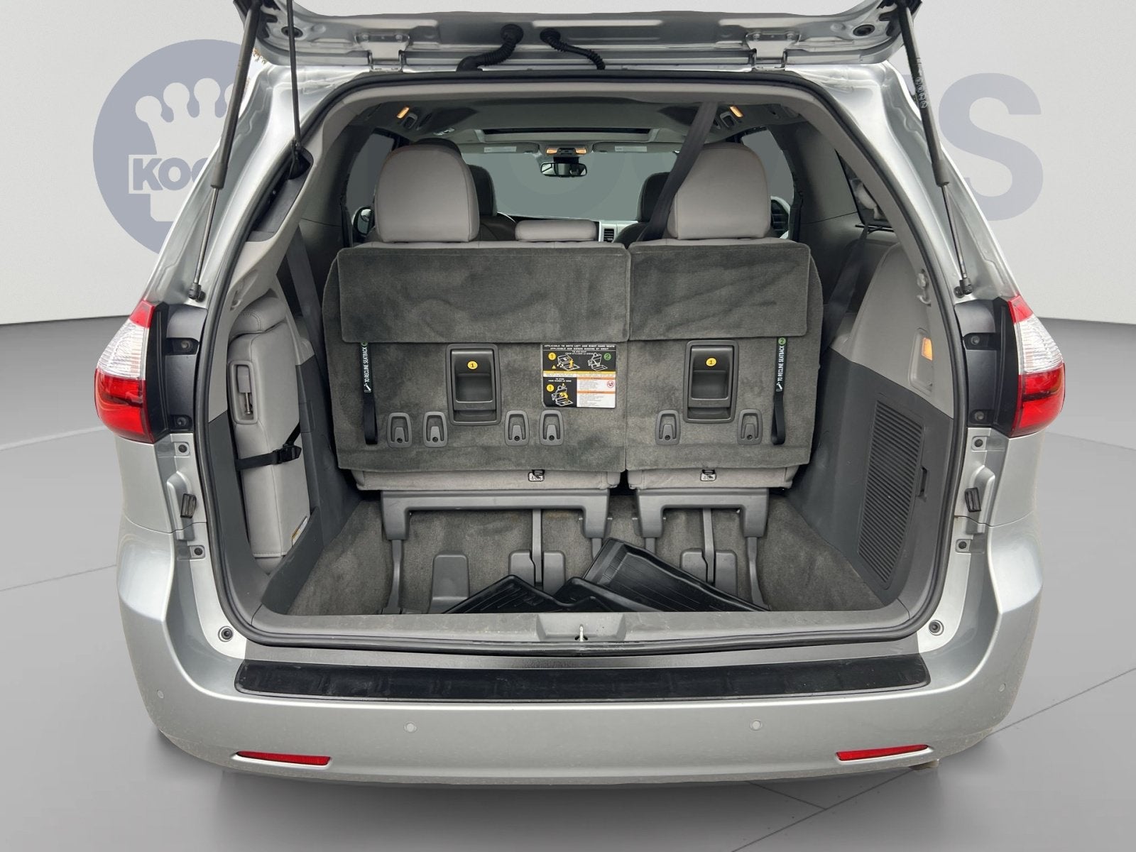 2019 Toyota Sienna XLE