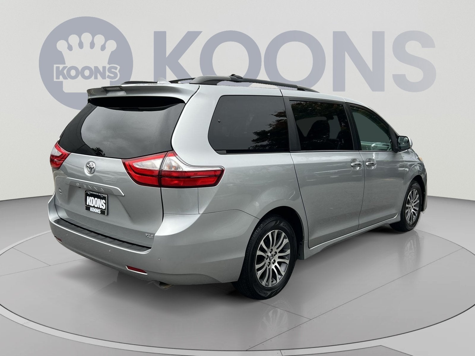 2019 Toyota Sienna XLE